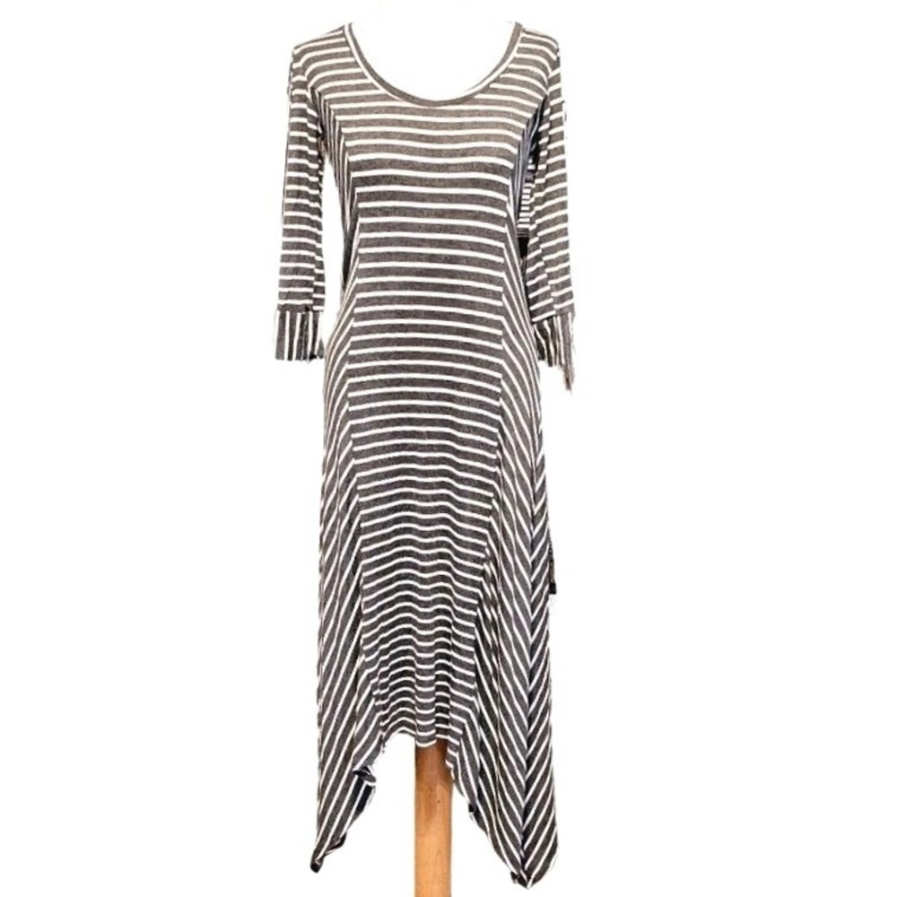 Downeast Hankerchief hem dress Large  quarter sleeve‎ striped paneling